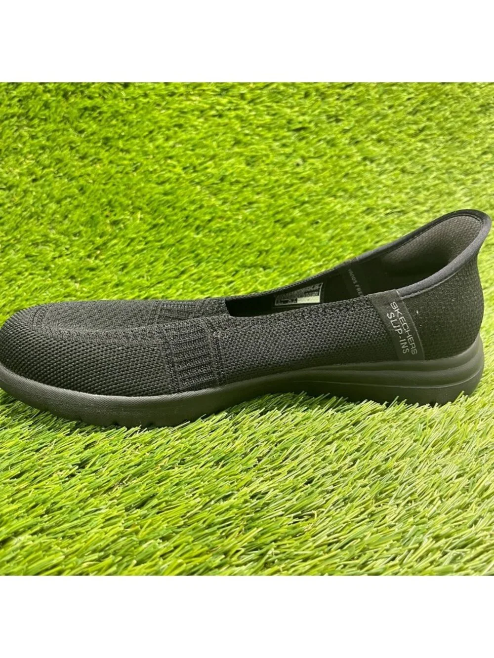 SKECHERS please review
